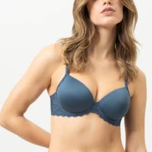 Amorous bi stretch volle cup