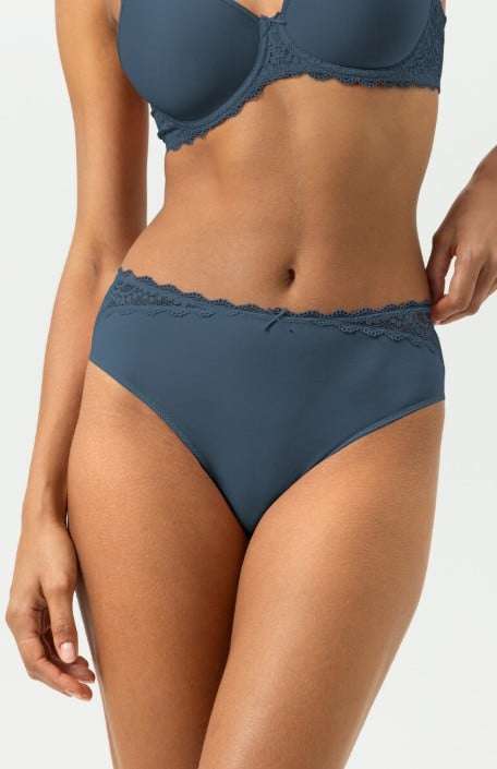 Amorous tailleslip