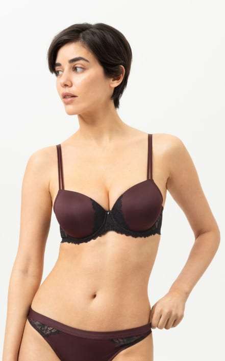 Luxurious bi stretch volle cup