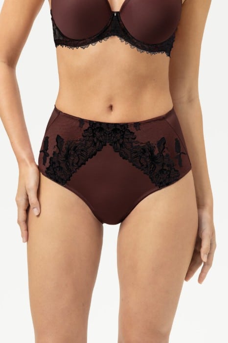 Luxuriuos tailleslip Luxuriuos tailleslip